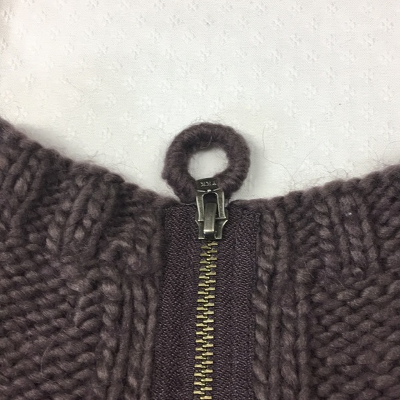 Sweater - Picture 6 of 8